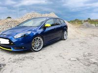 Gebraucht Ford Focus Trend 95 PS (69 kW) 2014 Blau Kombi