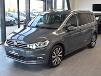 Gebraucht VW Touran Highline 150 PS (110 kW) 2022 Grau Van / Kleinbus