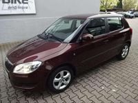 Gebraucht Skoda Fabia Ambition 60 PS (44 kW) 2011 Rot rosso brunello metallic Kleinwagen