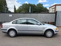 Gebraucht VW Passat 125 PS (91 kW) 1997 Silber Limousine