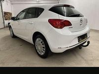 Gebraucht Opel Astra Selection 125 PS (91 kW) 2013 Kombi