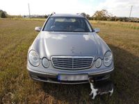 Gebraucht Mercedes E320 Elegance 204 PS (150 kW) 2004 Silber Kombi