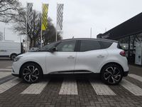 Gebraucht Renault Scénic IV 158 PS (116 kW) 2022 Perlmuttweiß und blackpearl Van / Kleinbus