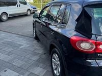 Gebraucht VW Tiguan Trendline 150 PS (110 kW) 2010 Schwarz SUV