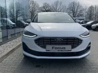 Gebraucht Ford Focus Titanium 125 PS (91 kW) 2024 Frozen white Limousine