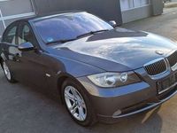 gebraucht BMW 320 320 i Top zustand. Kette Neu. Gr Inspektion Neu!