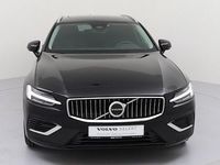 Gebraucht Volvo V60 Plus 350 PS (257 kW) 2025 Schwarz Kombi