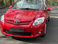 Gebraucht Toyota Auris 132 PS (97 kW) 2010 Rot Kleinwagen