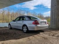 Gebraucht Mercedes E220 Classic 150 PS (110 kW) 2003 Limousine