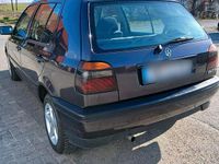 Gebraucht VW Golf III 90 PS (66 kW) 1993 Blau Limousine