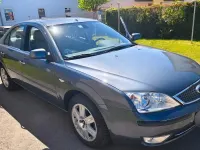 Gebraucht Ford Mondeo 131 PS (96 kW) 2004 Blau Limousine