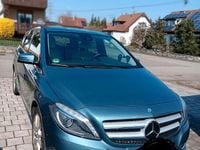 Gebraucht Mercedes B220 170 PS (125 kW) 2013 Blau Van / Kleinbus