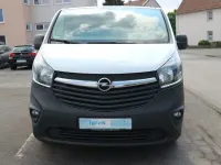 Gebraucht Opel Vivaro 120 PS (88 kW) 2019 Casablancaweiss/glacier/arctic Van / Kleinbus