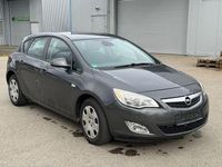 Gebraucht Opel Astra Edition 140 PS (102 kW) 2011 Grau Limousine