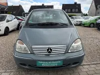 Gebraucht Mercedes A160 Elegance 102 PS (75 kW) 2004 Blau Van / Kleinbus