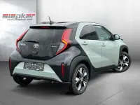 Neu Toyota Aygo X 116 PS (85 kW) 2026 Grün SUV