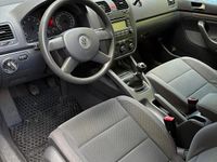 Second-hand VW Golf 80 CP (58 kW) 2004 Coupe