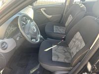 Gebraucht Dacia Sandero 55 PS (40 kW) 2012 Schwarz Limousine