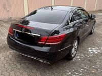 Gebraucht Mercedes E200 184 PS (135 kW) 2014 Schwarz Coupé