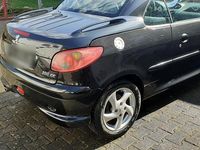 Gebraucht Peugeot 206 CC 109 PS (80 kW) 2005 Schwarz Cabrio
