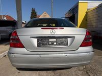 Gebraucht Mercedes E220 Elegance 150 PS (110 kW) 2003 Silber Limousine