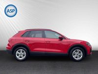 Gebraucht Audi Q3 Ambiente 150 PS (110 kW) 2022 Rot (tangorot metallic) SUV