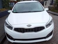 Gebraucht Kia Ceed Edition 7 136 PS (100 kW) 2016 Weiß Kleinwagen