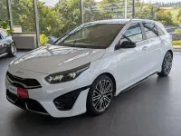 Gebraucht Kia Ceed GT GT-Line 140 PS (102 kW) 2026 (hw2) deluxeweiss met. Limousine