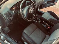 Second-hand VW Golf IV 75 CP (55 kW) 2003 Negru Berlinǎ