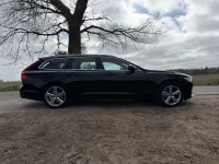 Gebraucht Volvo V90 Momentum 150 PS (110 kW) 2018 Schwarz Kombi