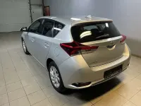 Gebraucht Toyota Auris Comfort 116 PS (85 kW) 2018 Silver metallic Limousine