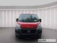 Gebraucht Fiat Ducato 140 PS (102 kW) 2022 Rot Van