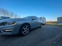 Gebraucht Volvo V60 181 PS (133 kW) 2014 Silber Kombi