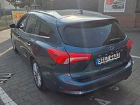 Gebraucht Ford Focus Titanium 150 PS (110 kW) 2019 Blau Limousine