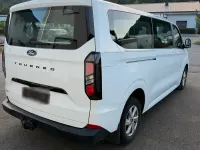 Gebraucht Ford Tourneo Custom Trend 233 PS (171 kW) 2024 Weiß Van