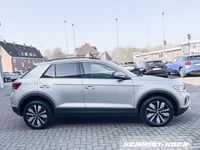 Gebraucht VW T-Roc Move 150 PS (110 kW) 2024 Ivory silver (silber) SUV