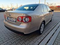 Gebraucht VW Jetta Comfortline 102 PS (75 kW) 2006 Beige Limousine