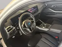 Gebraucht BMW 330 M Sport 292 PS (214 kW) 2025 Weiß Kombi