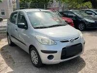 Gebraucht Hyundai i10 78 PS (57 kW) 2009 Silber Kleinwagen