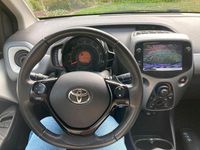 Gebraucht Toyota Aygo 72 PS (52 kW) 2020 Weiß Kleinwagen