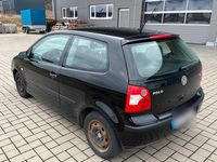Gebraucht VW Polo 64 PS (47 kW) 2002 Schwarz Kleinwagen