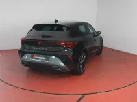 Gebraucht Cupra Leon 150 PS (110 kW) 2025 Midnight schwarz metallic (metallic) Limousine