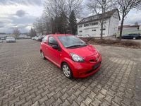 Gebraucht Toyota Aygo Basis 68 PS (50 kW) 2010 Rot Kleinwagen