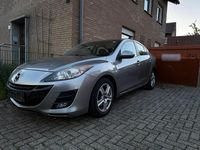 Używany Mazda 3 110 KM (80 kW) 2012 Szary Sedan/Limuzyna