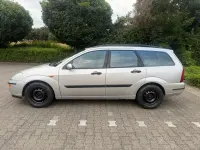 Gebraucht Ford Focus Trend 116 PS (85 kW) 2000 Grau Kombi