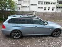 Gebraucht BMW 320 170 PS (125 kW) 2009 Blau Kombi