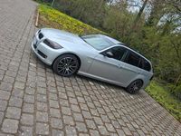 Gebraucht BMW 318 2012 Silber Kombi