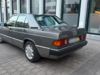 Gebraucht Mercedes 190 109 PS (80 kW) 1990 Grau Limousine