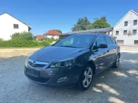 Gebraucht Opel Astra Sport 165 PS (121 kW) 2011 Grau Kombi