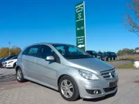 Używany Mercedes B200 140 KM (102 kW) 2011 Srebrny Minivan